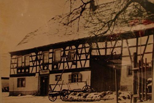 Landgasthof & Hotel "Zum Schwan" Gmbh Trippstadt Kültér fotó