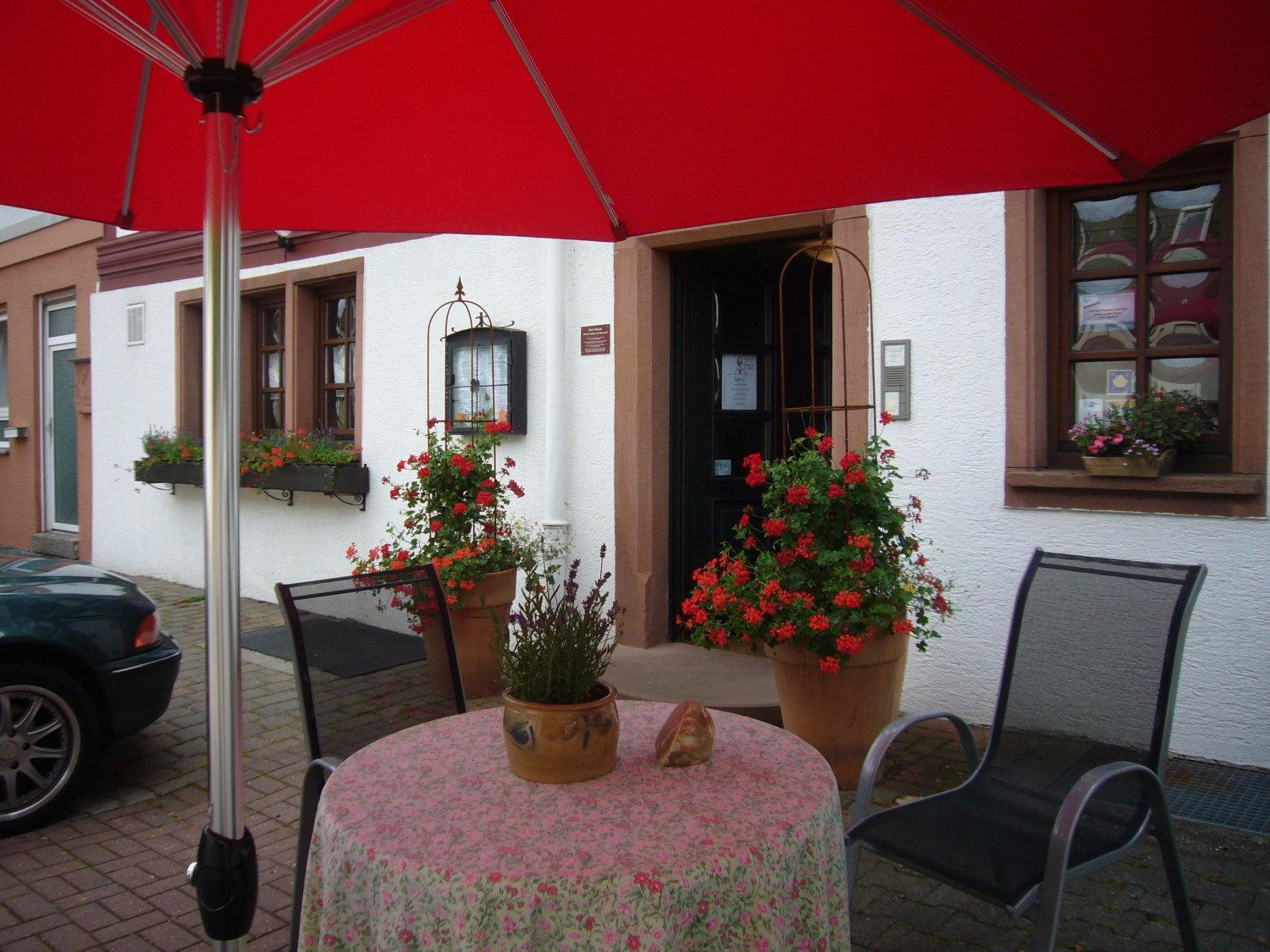 Landgasthof & Hotel "Zum Schwan" Gmbh Trippstadt Kültér fotó